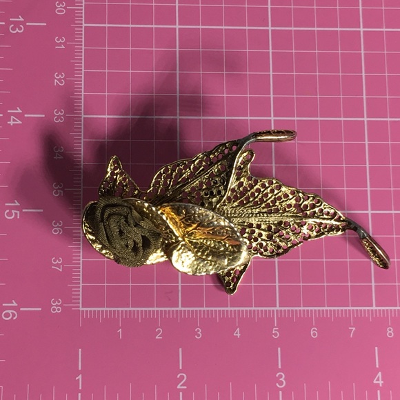 Vintage Gold Tone Mesh Petal Flower Brooch/Pin - Picture 7 of 8